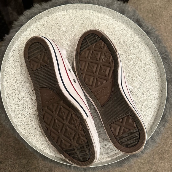 Converse - Picture 3 of 5